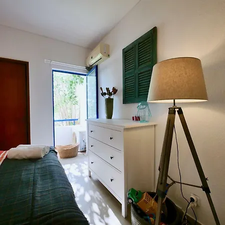 アパート Beautiful 2 Bedroom In Center With Balcony ヴィラモウラ